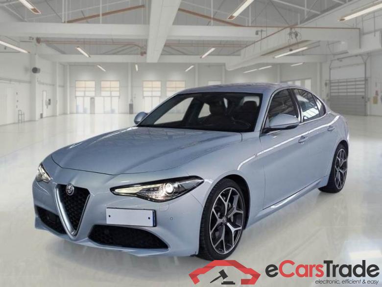 AlfaRomeo 76 ALFA ROMEO GIULIA / 2016 / 4P / BERLINA 2.2 TURBO DIESEL 190CV TI AT8 #1
