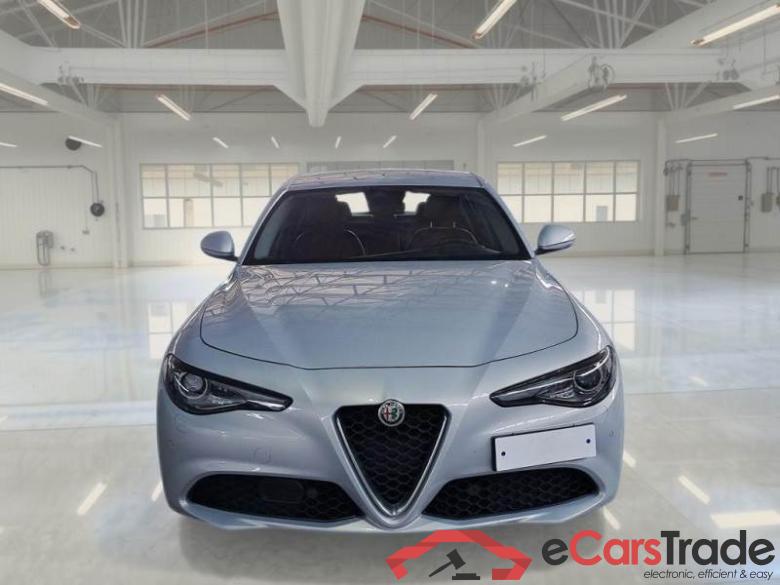AlfaRomeo 76 ALFA ROMEO GIULIA / 2016 / 4P / BERLINA 2.2 TURBO DIESEL 190CV TI AT8 #6