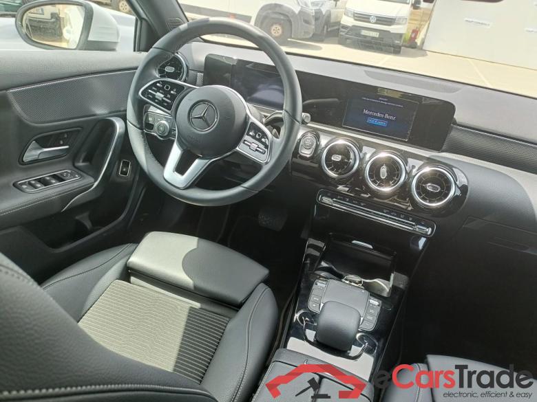 Mercedes A 250 e Clase A A 250 e (177.086) 1.3 220CV E6d #3