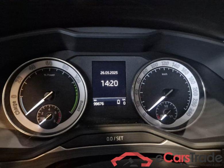 Skoda 23 SKODA SUPERB WAGON / 2019 / 5P / STATION WAGON 1.4 TSI PLUG-IN HYBRYD EXECUTIVE DSG #4