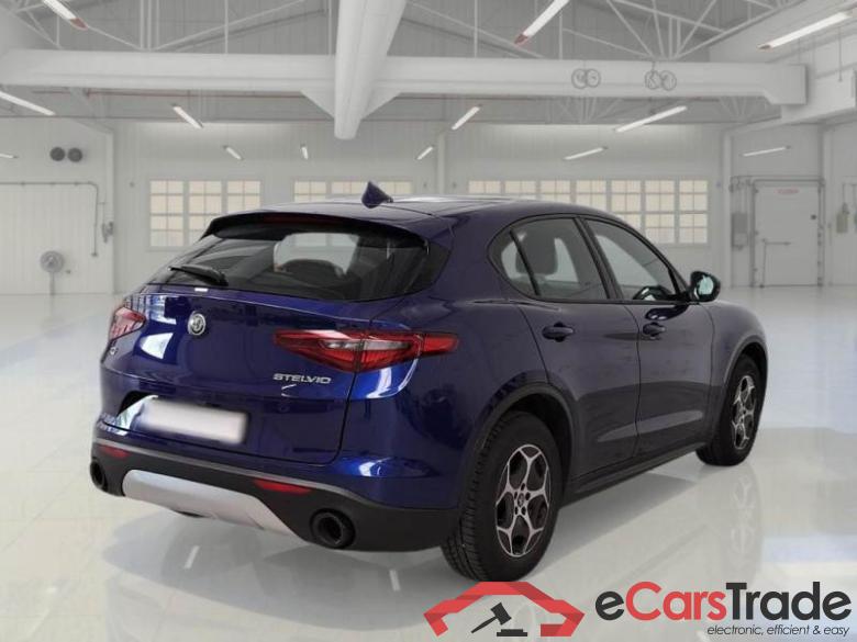 AlfaRomeo 97 ALFA ROMEO STELVIO / 2017 / 5P / SUV 2.2 TD 190 CV SUPER BUSINESS AT8 Q4 #2