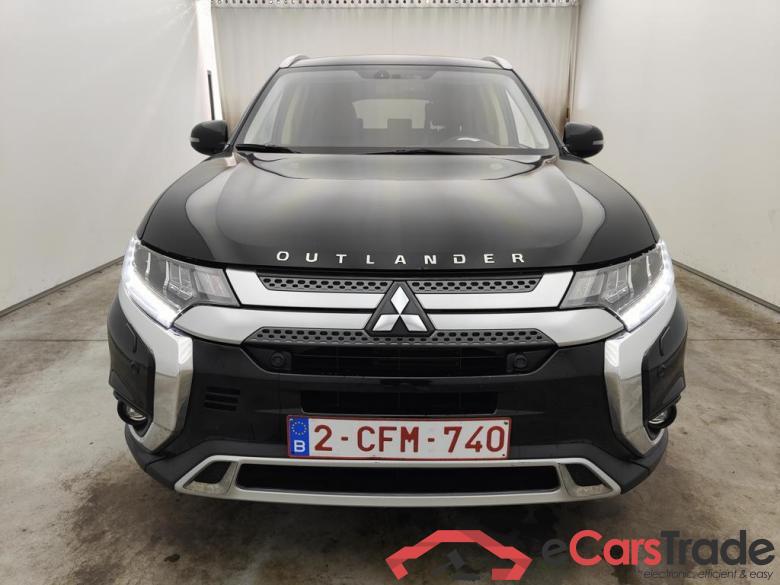 Mitsubishi Outlander 2.0 2WD 7S Diamond Edition CVT 5d 7pl #1