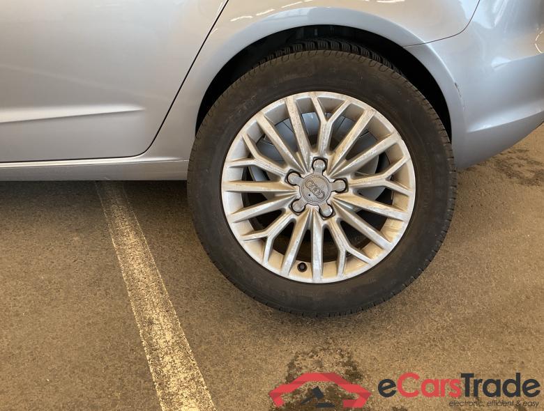 AUDI A3 Sportback Audi A3 Sportback Ambiente 1.6 TDI  81(110) kW(ch) 6 vitesses #3