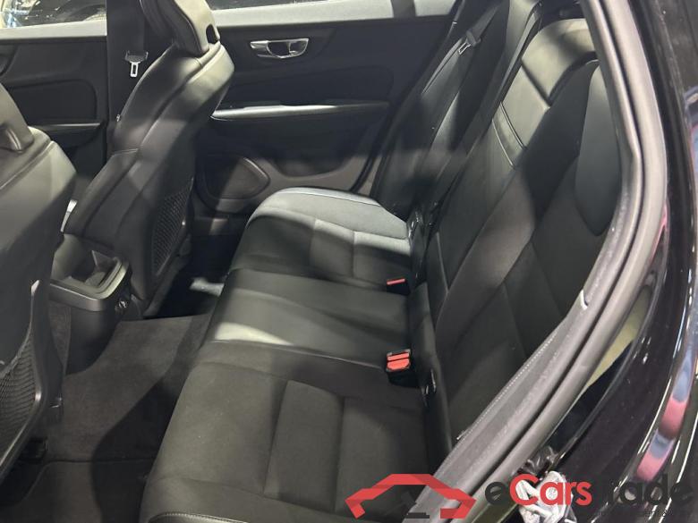 VOLVO V60 DIESEL - 2018 2.0 D3 Momentum Pro #3