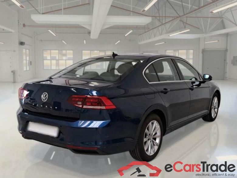 Volkswagen 3 VOLKSWAGEN PASSAT / 2019 / 4P / BERLINA 1.6 TDI SCR 88KW BUSINESS BMT DSG #2