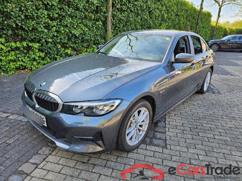 BMW 3-Serie ´18 Baureihe 3 Lim. 320 e Advantage 2.0 150KW E6d #1
