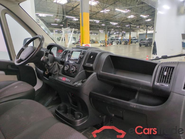 Peugeot BLUEHDI 110 PREMIUM PA 333 L1H2 PEUGEOT Boxer VU 4p Fourgon BLUEHDI 110 PREMIUM PA 333 L1H2 #5