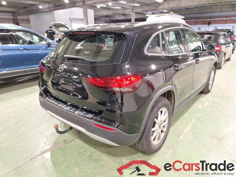Mercedes GLA 180d Aut. Widescreen Navi 1/2 Leather KeylessGo Klima PDC ... #3