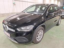 Mercedes GLA 180d Aut. Widescreen Navi 1/2 Leather KeylessGo Klima PDC ...