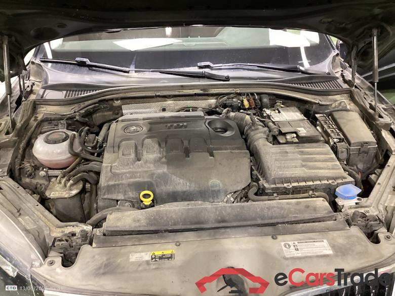SKODA SUPERB COMBI DIESEL - 2015 2.0 CR TDi Ambition (EU6.2) #6