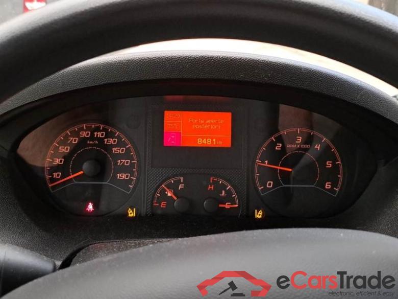 Peugeot 134 PEUGEOT BOXER / 2014 / 4P / FURGONE 330 L1H1 2.2 BLUEHDI 120CV SeS #4