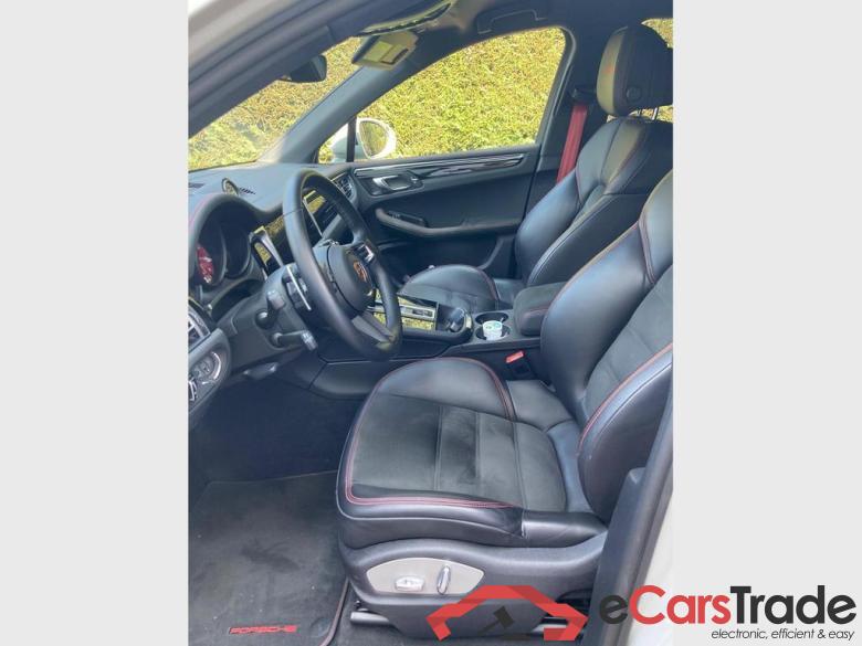 PORSCHE Macan GTS  #6