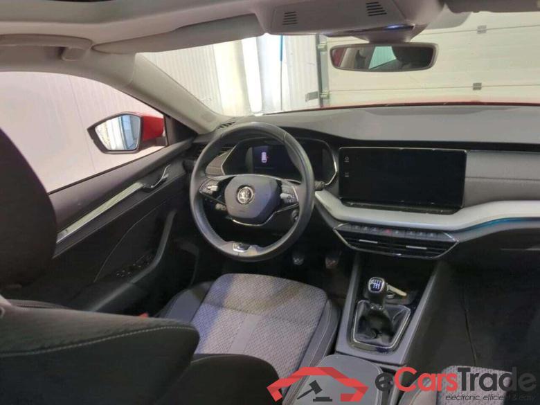 SKODA Octavia Combi 1.5 TSI First Edit. #3