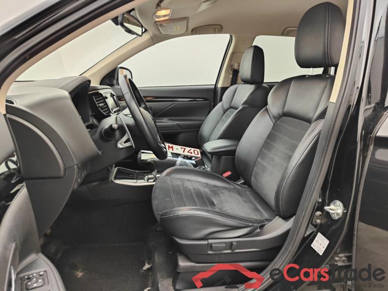 Mitsubishi Outlander 2.0 2WD 7S Diamond Edition CVT 5d 7pl #6