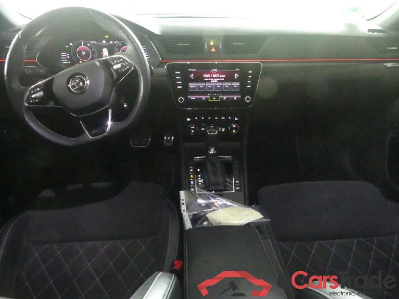 Skoda Superb Wagon ´15 Superb Combi Sportline iV 1.4 TSI Hybrid 160KW E6d #3