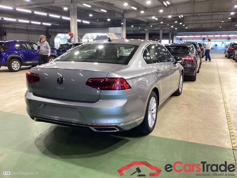 VOLKSWAGEN PASSAT GTE - 2020 1.4 TSI PHEV GTE Business DSG #4