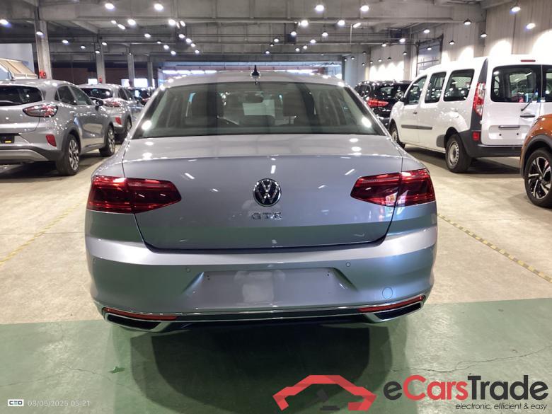 VOLKSWAGEN PASSAT GTE - 2020 1.4 TSI PHEV GTE Business DSG #5