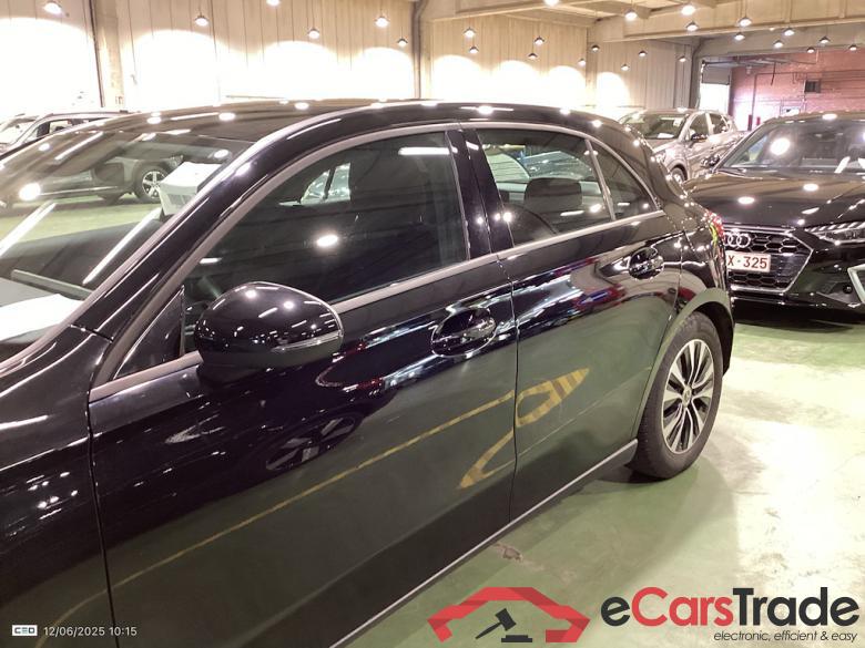 MERCEDES-BENZ CLASS A (W177) A 160 Business Solution #3