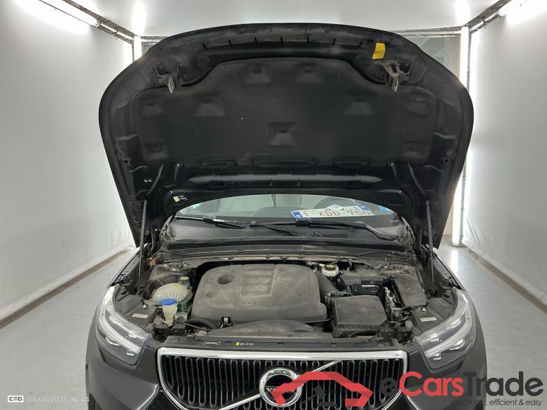 VOLVO XC40 DIESEL 2.0 D3 Momentum Pro Geartronic #6