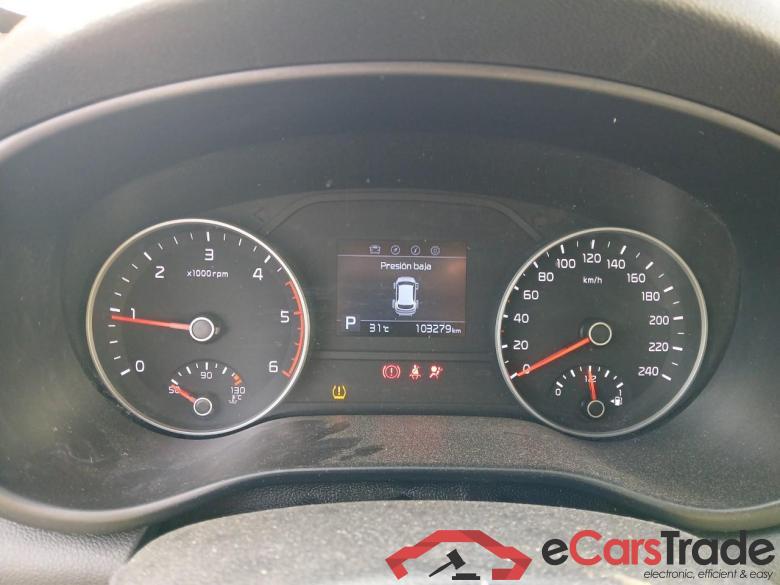 Kia 1.6 MHEV Business DCT 100kW (136CV) 4X2 Sportage Business 2WD 1.6 CRDi 135CV AT7 E6dT #4