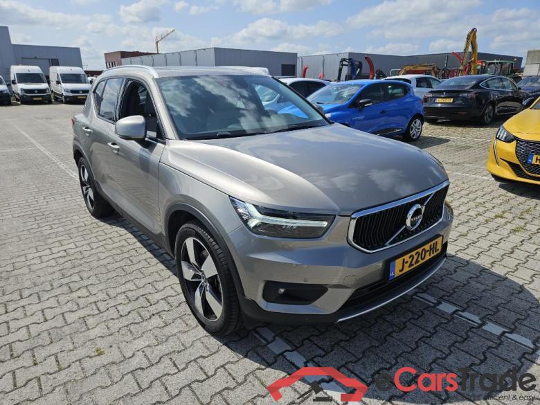 VOLVO XC40 145 kW #4