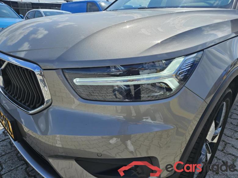 VOLVO XC40 145 kW #5