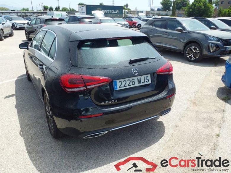 MERCEDES-BENZ Classe A 200d  #2