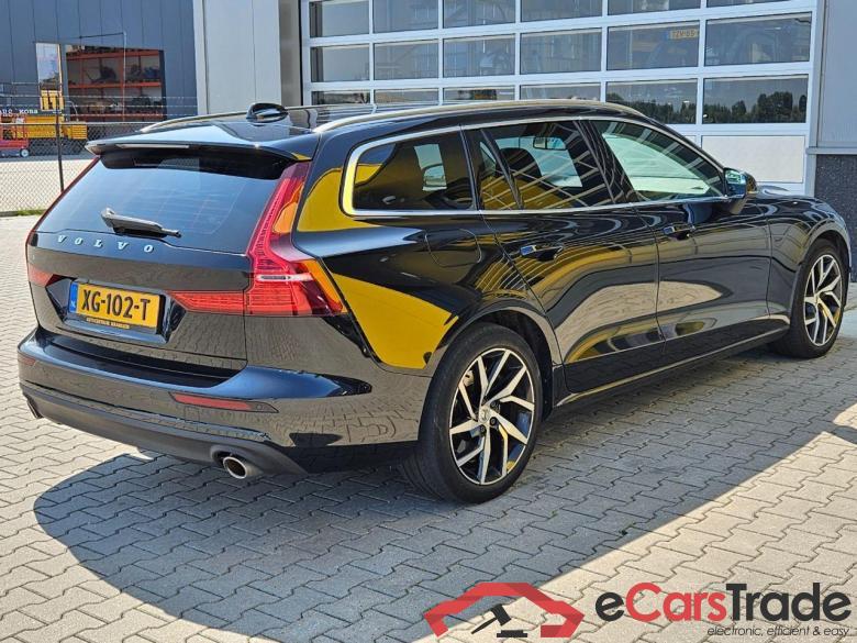 VOLVO V60 2.0 T5 Momentum #4