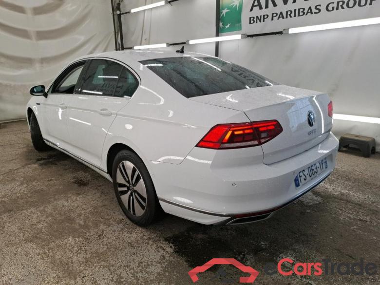 Volkswagen 1.4 TSI DSG HYBRIDE RECHARGEABLE GTE VOLKSWAGEN Passat / 2019 / 4P / Berline 1.4 TSI DSG HYBRIDE RECHARGEABLE GTE #2