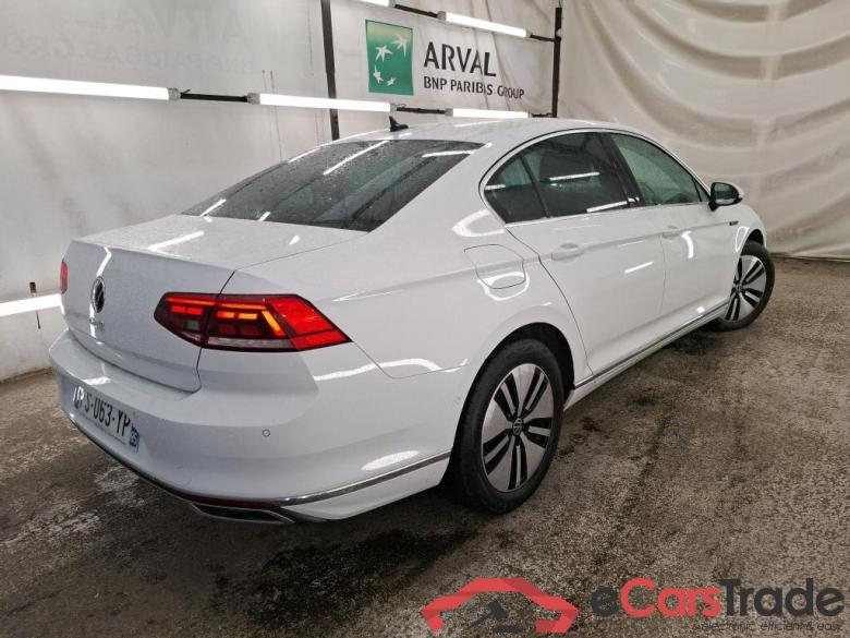 Volkswagen 1.4 TSI DSG HYBRIDE RECHARGEABLE GTE VOLKSWAGEN Passat / 2019 / 4P / Berline 1.4 TSI DSG HYBRIDE RECHARGEABLE GTE #3