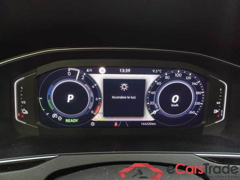 Volkswagen 14 VOLKSWAGEN PASSAT / 2019 / 5P / STATION WAGON VAR. 1.4 PLUG IN HYBRID GTE DSG #4