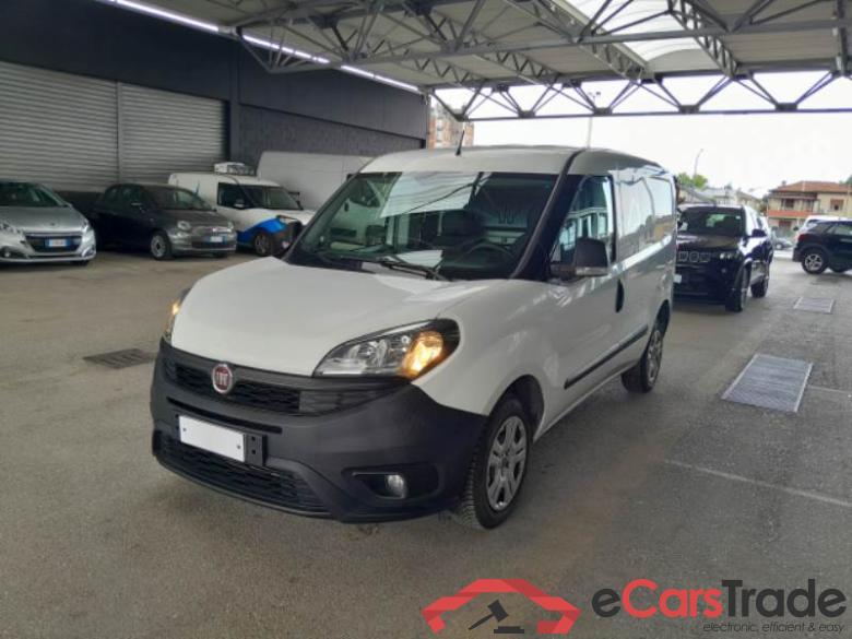 Fiat 48 FIAT DOBLÒ CARGO / 2014 / 4P / VETT. FURGONATA CH1 LOUNGE 1.3 MJET 95CV E6D SeS #1