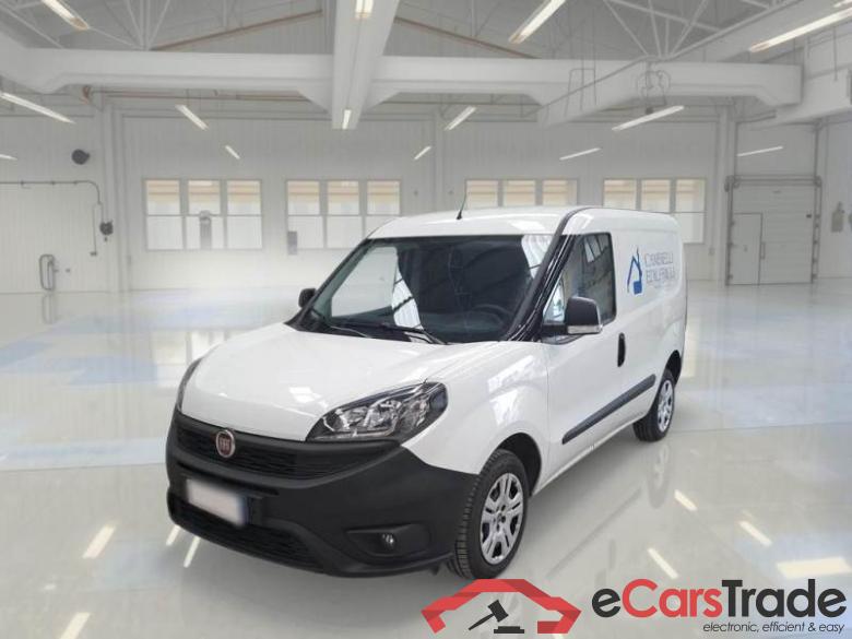 Fiat 48 FIAT DOBLÒ CARGO / 2014 / 4P / VETT. FURGONATA CH1 LOUNGE 1.3 MJET 95CV E6D SeS #1