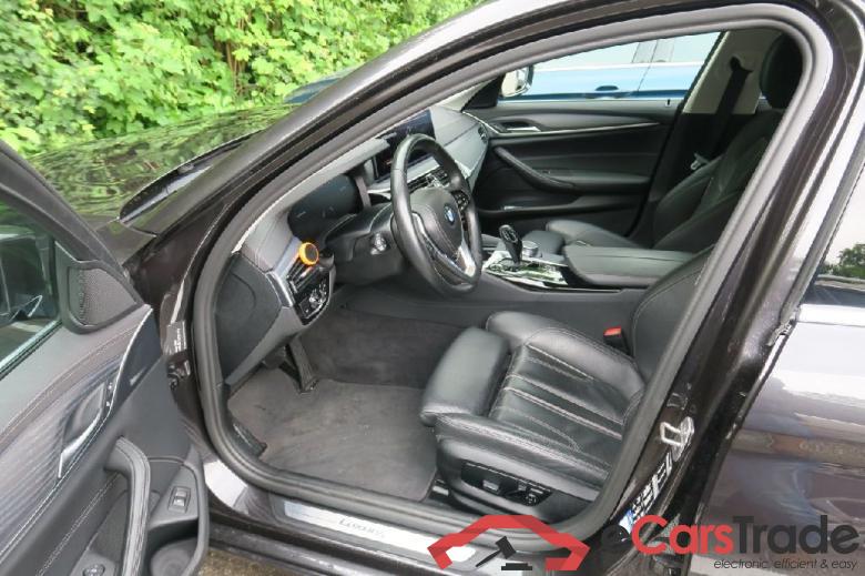 BMW 5-Serie ´16 Baureihe 5 Lim. 520 d xDrive Luxury Line 2.0 140KW E6d #4