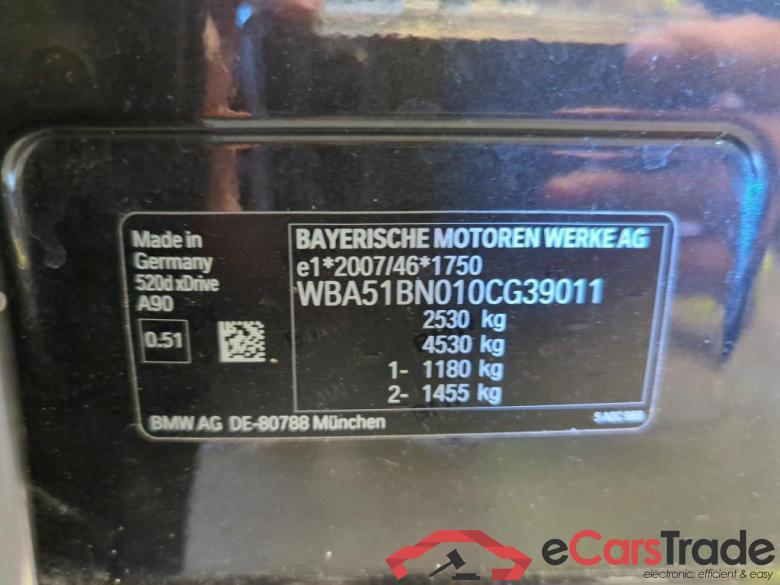 BMW 5-Serie Touring ´16 Baureihe 5 Touring 520 d xDrive 2.0 140KW E6d #4