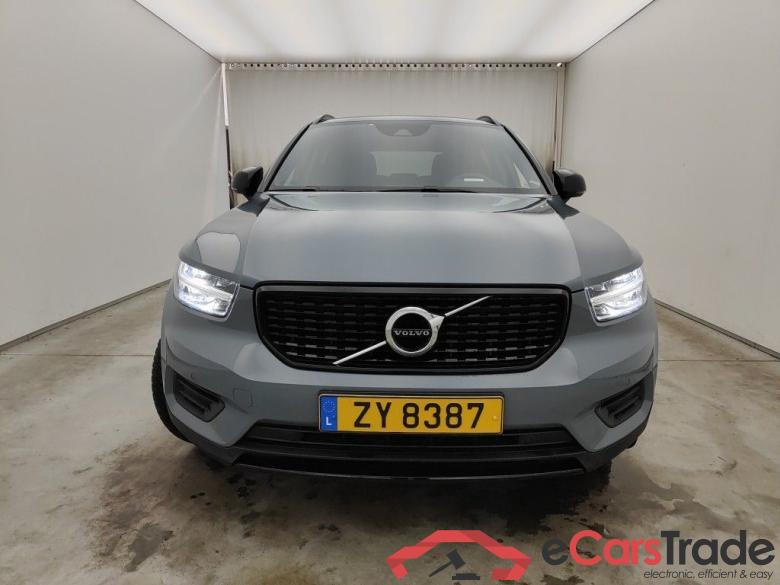 VOLVO XC40 1.5 T3 163hp R-Design Geartronic (EU6d-T.) 5d #1