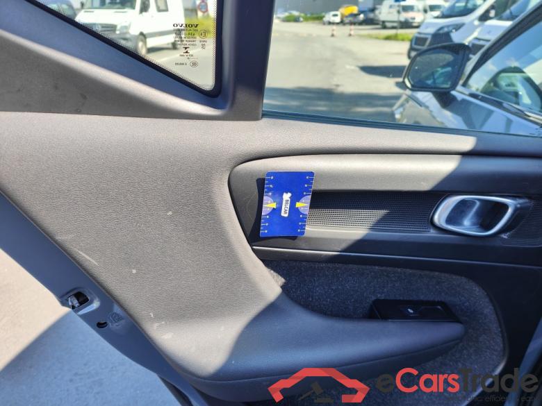 Volvo XC40 P8 4x4 Recharge R-Design 5d !!Damaged car!!!pv14b71 #4