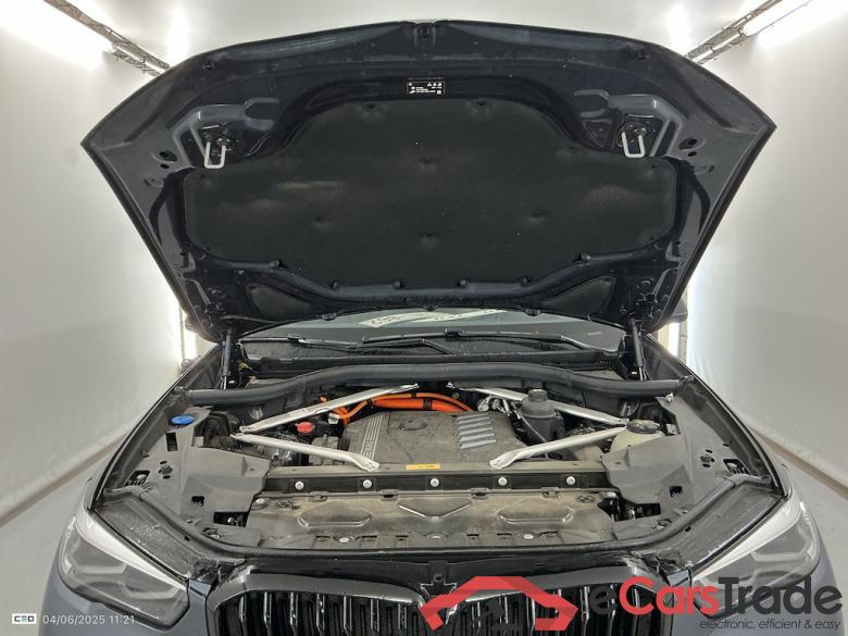 BMW X5 3.0 XDRIVE45E 4WD AUTO Innovation M Sports Business Plus Trunk #6