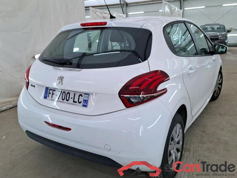 Peugeot BlueHDi 100 S&S PREMIUM 208 Affaire Premium 1.5 HDi 100CV BVM5 E6dT #3