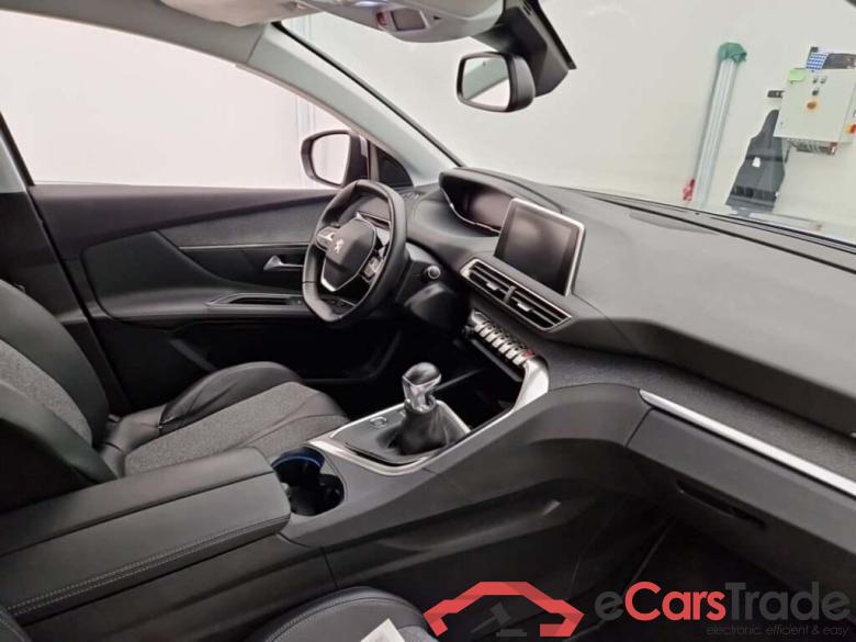 PEUGEOT 3008 1.2 PureTech BL Premium #3