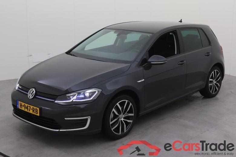 VOLKSWAGEN e-Golf  #1