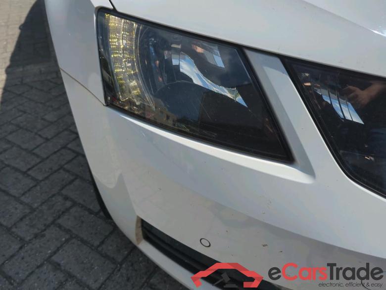 SKODA Octavia 110 kW #4