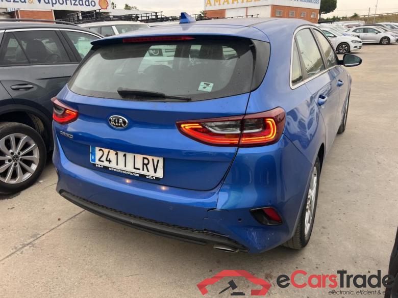 Kia 1.0 T-GDi 74kW (100CV) Drive KIA Ceed / 2018 / 5P / berlina con portón 1.0 T-GDi 74kW (100CV) Drive #2