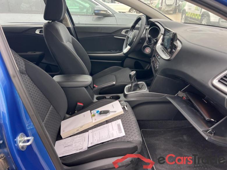 Kia 1.0 T-GDi 74kW (100CV) Drive KIA Ceed / 2018 / 5P / berlina con portón 1.0 T-GDi 74kW (100CV) Drive #6