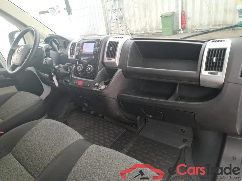 Fiat 30 C H1 20 Multijet 115 Pack Pro Nav FIAT Ducato 2014 4P Fourgon tôlé 30 C H1 20 Multijet 115 Pack Pro Nav #5
