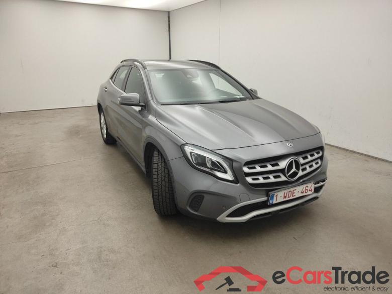 Mercedes-Benz GLA GLA 200 d Business Solution Auto 5d #2