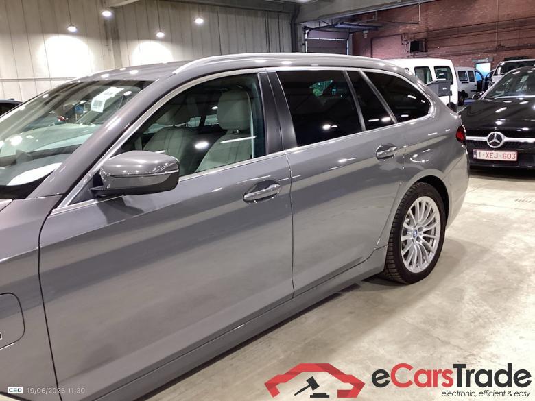 BMW 5 SERIES TOURING 2.0 520E TOURING AUTO #3