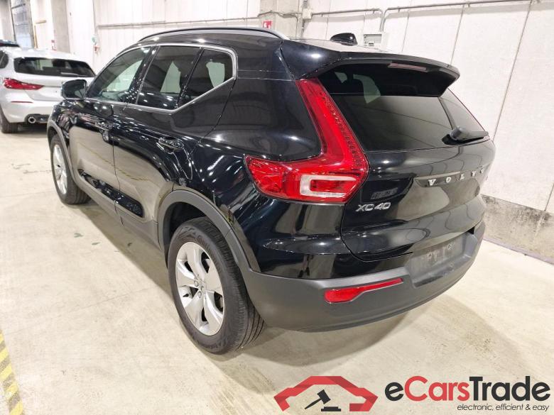 VOLVO XC40 1.5 T2 MOMENTUM CORE #3