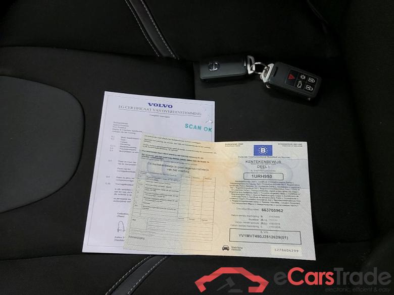 VOLVO - VOL V40 D2 120PK Geartronic ECO Momentum Pack Professional & Park Assist #4