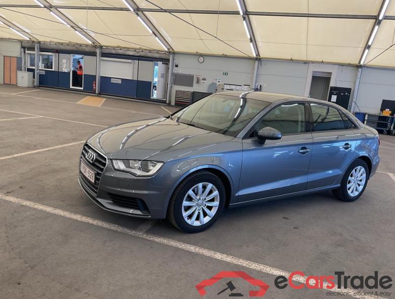 AUDI A3 Sedan Audi A3 Berline Attraction 1.6 TDI  81(110) kW(ch) 6 vitesses #1